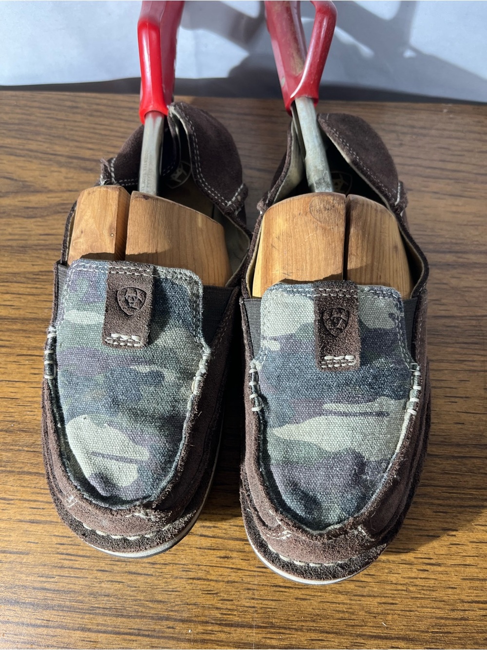 Ariat Cruiser Slip-on Womens Shoes Coffee Bean Suede Color Camouflage  Sz 6.5B